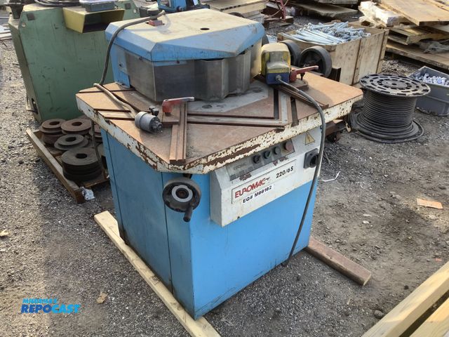 Lot 2-67473 - euromatic hydraulic coper / notcher #220/65