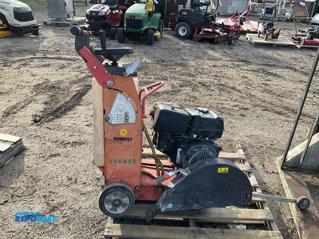 Lot 2-94997 - Husqvarna FS400LV walk-behind Floor Saw