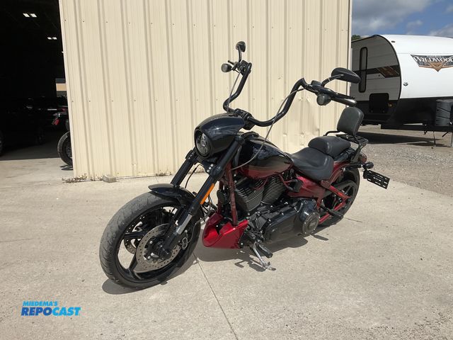 Lot 2-61378 - 2017 Harley Davidson FXSE Pro-Street  Breakout CVO Cruiser
