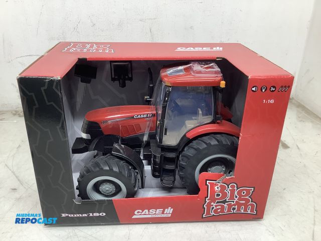 Lot 2-92042 - 1 Big Farm Case iH agriculture puma 180 1:16 tractor