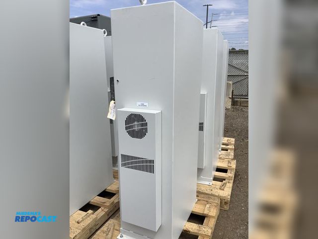 Lot 2-96062 - (1) x-Bar automation E308M heat exchanger with measurements of approximately 59.5” x 24” x 16”