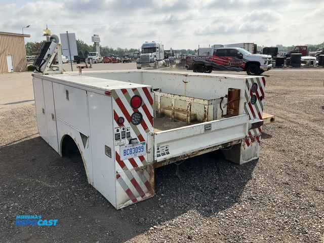 Lot 2-40213 - Southco 11’ Service / Utility body and bumper off a 2010 International 4900, side storage compartmen...