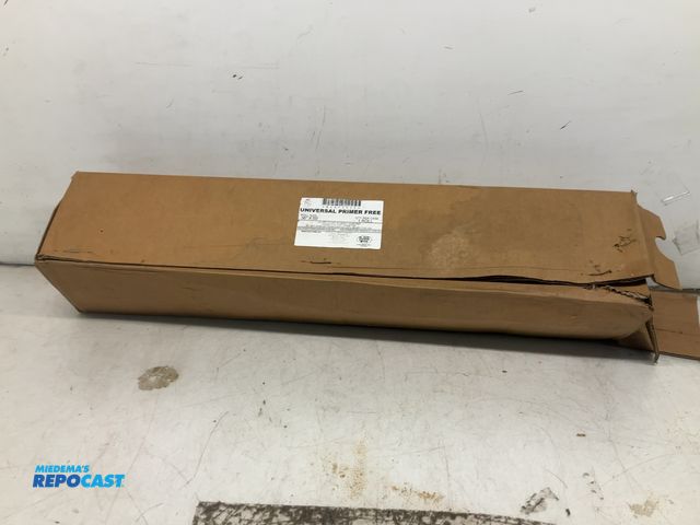 Lot 2-24670 - Universal primer free roll, 36” x 50”