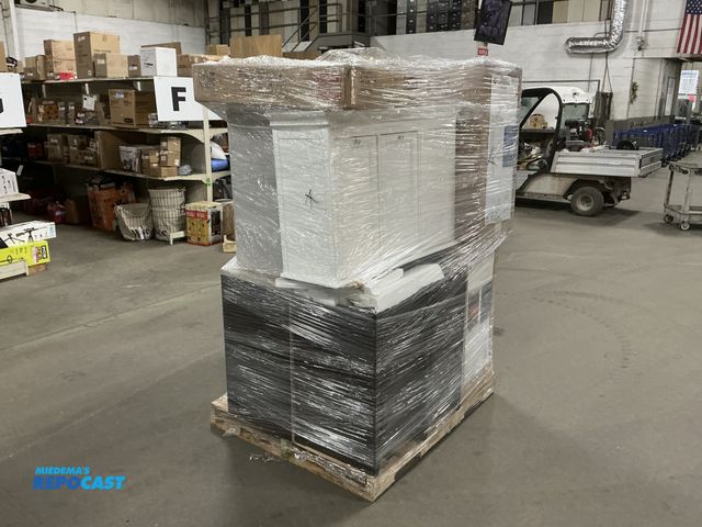 Lot 2-95958 - Skid of Various Vanities, Vanity Combos, and Drawer Bases - have some damages