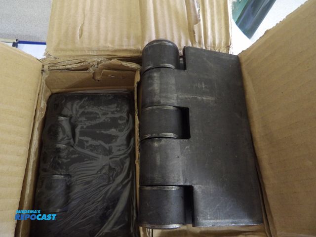 Lot 2-53322 - lot of (10) new Surface mounted Hinges 5"x5", Butt Hinge # 3HTJ9