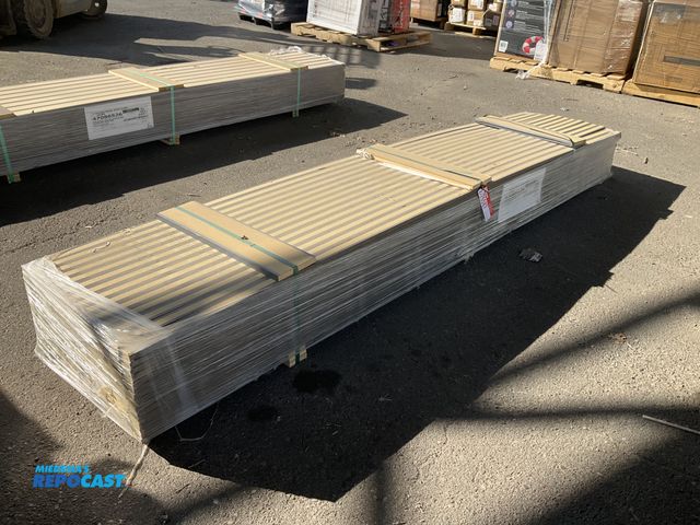 Lot 2-75587 - New Adorn Laminated trim