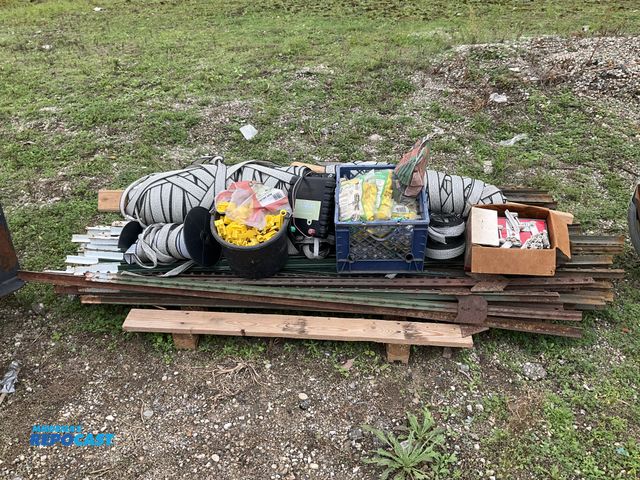 Lot 2-33602 - Electric fence 2200feet of 2 inch wide strip fence with all brackets