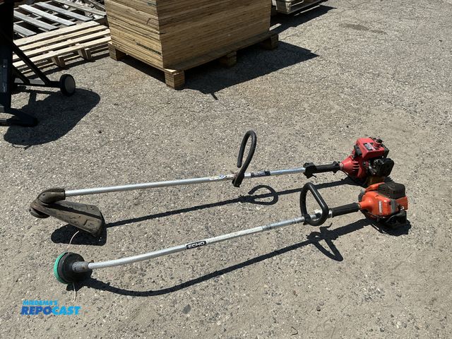Lot 2-76951 - Lot of (2) weed whippers including echo and homelite ST-275