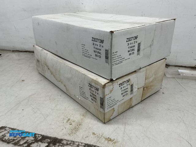 Lot 2-92733 - 2 Cases 303713 Bery Plastics 30”x37” 30 Gallon 11 Micron Can Liner 25 Bag Roll X 20 (500) Per Case