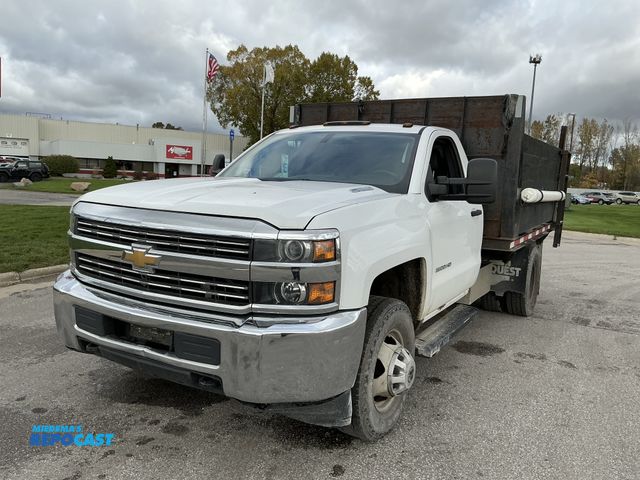 Lot 2-23206 - 2015 Chevrolet Silverado 3500 Regular Cab Dump Bed Pickup Truck RWD