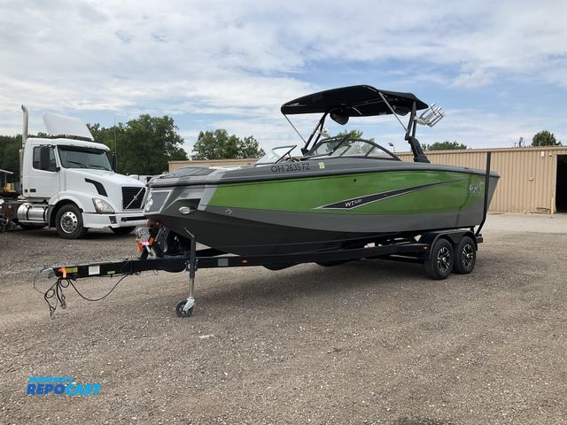 Lot 2-21160 - 2020 HEYDAY WT Surf 23’ 6” Boat