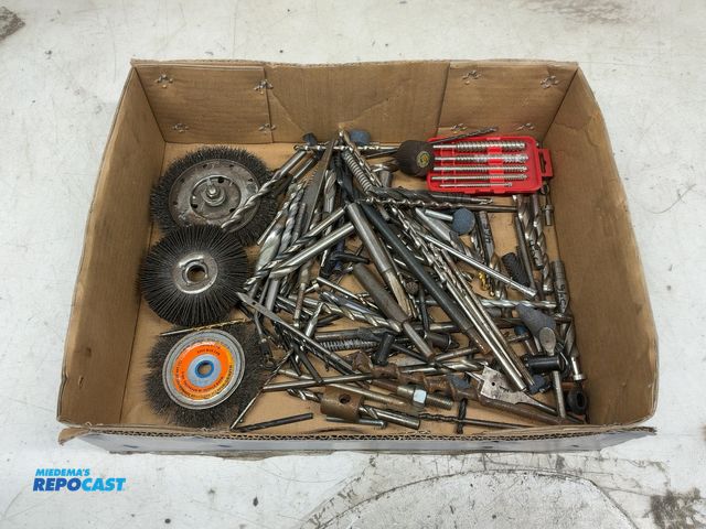 Lot 2-11083 - Lot of Assorted drill bits and wire wheels