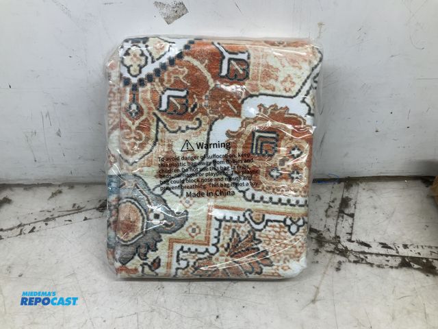 Lot 2-96356 - Topllen ultra-thin washable rug, 5’x7’