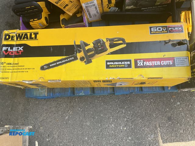Lot 2-95169 - Dewalt FLEXVOLT 60-Volt MAX 16 in. Brushless Cordless Battery Powered Chainsaw (Tool Only)