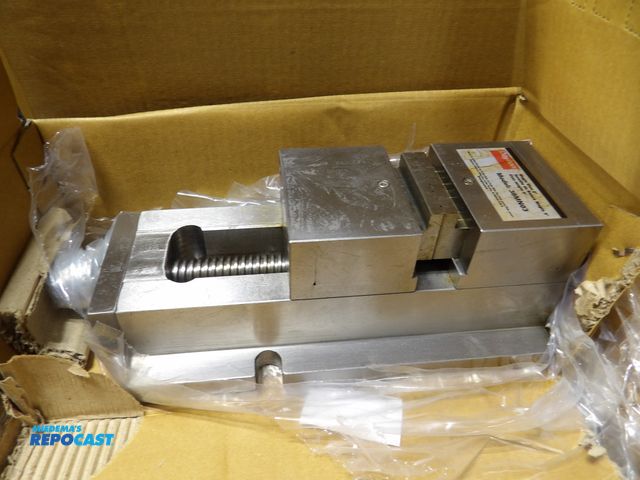 Lot 2-51023 - lot of 2 new dayton machine vise. 2 1/8" jaw face width, 3" max jaw opening, 1 5/8" throat depth, #3...