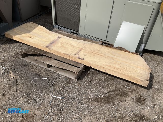 Lot 2-27509 - Slat of Maple wood - approx. 8’ 10” long x 26” x 3” thick