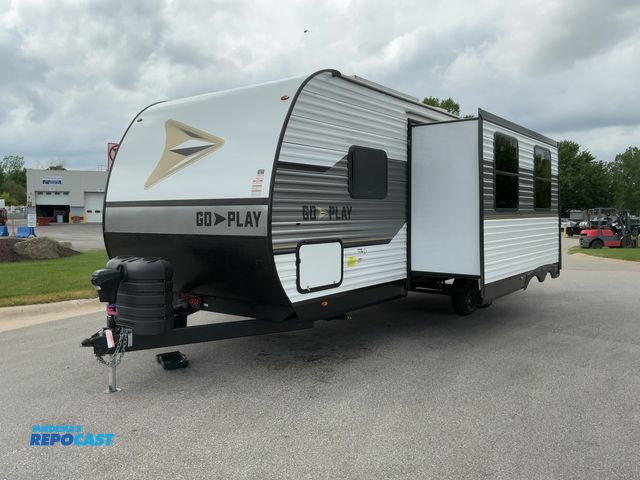 Lot 2-31941 - 2024 Wayfinder Go Play M-26BH Camper Travel Trailer