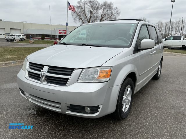 Lot 2-65430 - 2010 Dodge Grand Caravan SXT Mini Van FWD