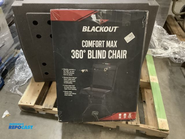 Lot 2-19274 - Blackout Comfort Max 360 Degree Blind Chair
