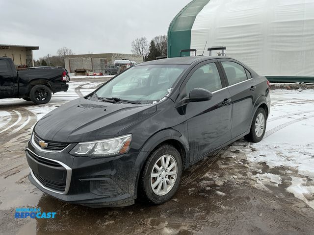 Lot 2-41928 - 2017 Chevrolet Sonic LT Manual Sedan Sedan FWD