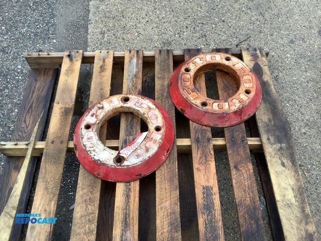 Lot 2-79994 - (2) Red and Whitec ford wheel weights