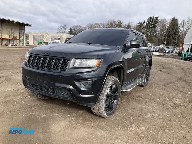 Lot 2-41963 - 2014 Jeep Grand Cherokee Laredo SUV 4x4