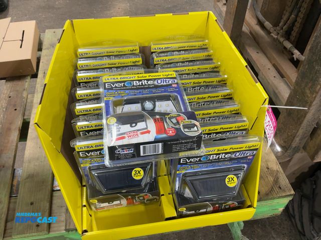 Lot 2-21539 - (18) New Ever Brite Ultra Motion Activated Solar Powered LED Lights, Stick On