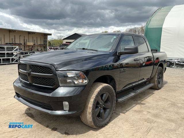 Lot 2-70336 - 2017 Ram 1500 Tradesman Crew Cab SWB 4WD Crew Cab Standard Box Pickup Truck 4x4