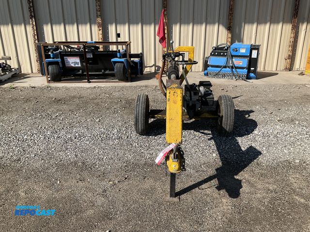 Lot 2-71086 - Hydraulic Log Splitter Portable Towable Gas Powered Recoil Start