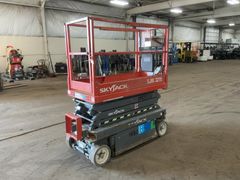 Lot 2-42900 - undefined