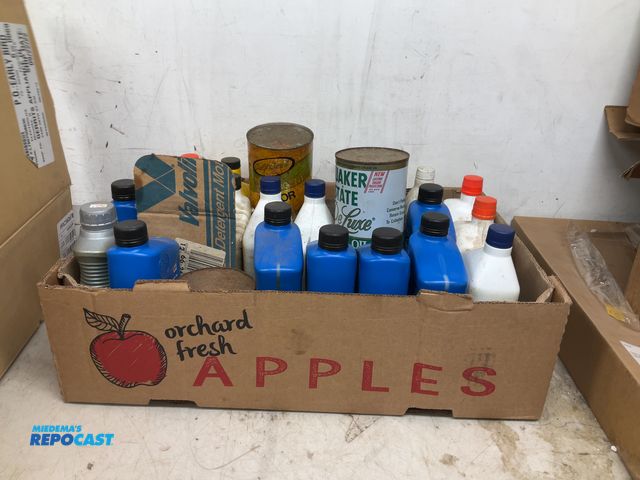 Lot 2-92247 - Box of Assorted Auto Motor Oils