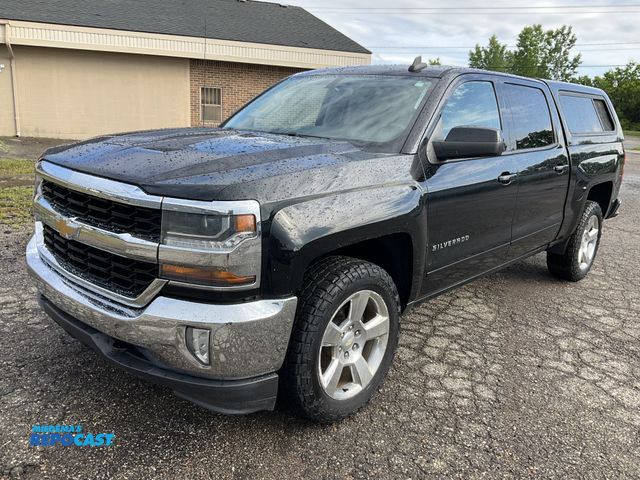 Lot 2-90246 - 2016 Chevrolet Silverado 1500 LT Crew Cab Standard Box Pickup Truck 4x4