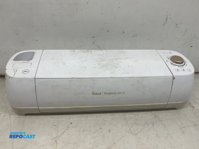 Lot 2-63343 - Cricut Explore Air 2 Cutting Machine model #CXPL202