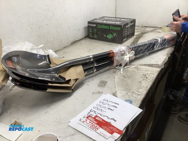 Lot 2-77886 - Lot of (6) heavy duty black and decker fiberglass long handle shovels.