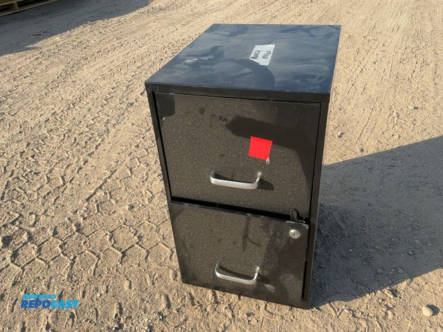 Lot 2-67846 - Metal Filing Cabinet