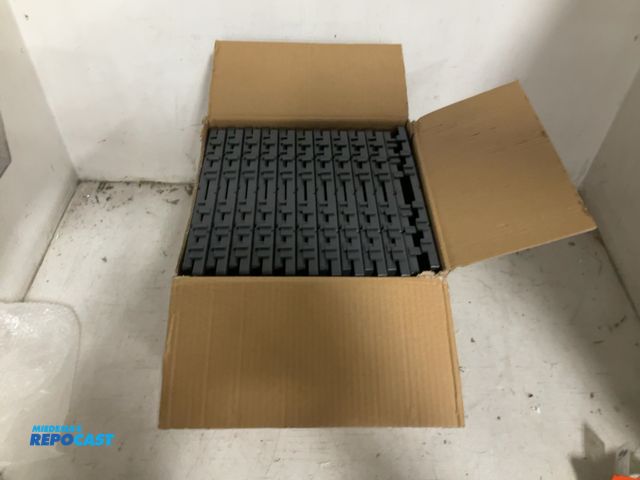 Lot 2-27484 - Box of (22) 11.375” x 11.375” Snap-On Floor Tiles