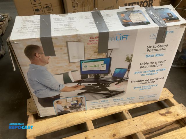 Lot 2-17234 - Air Lift Sit-to-Stand Desk Riser, Keyboard Part is Broken