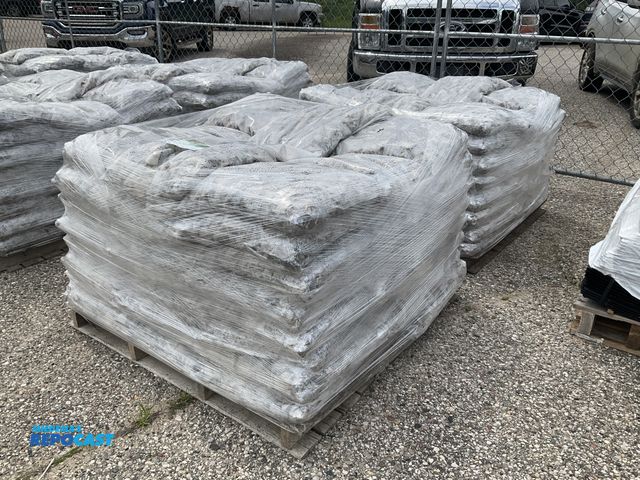 Lot 2-61743 - 2 Pallets of Crushed Field Stone
-100 Bags 
-40lbs each 2,000lbs per pallet 
-Stone Size 3/4" to 1 3...