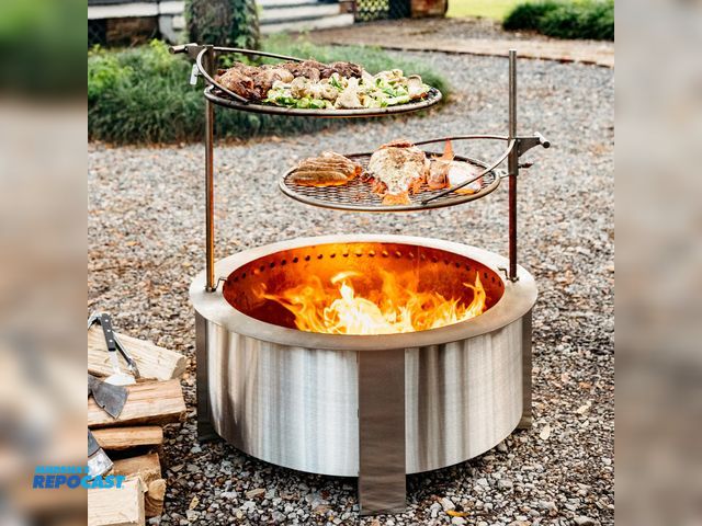 Lot 2-92113 - Breeo Smokeless Firepit