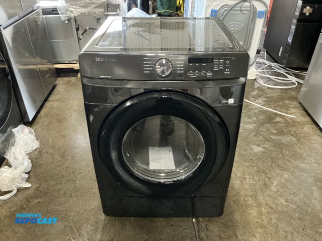 Lot 2-55244 - Scratch & Dent Samsung DVG45T6000V Vented Stackable Gas Dryer with Sensor Dry