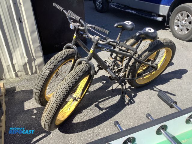 Lot 2-76671 - Lot of (2) mongoose heavy duty bikes with thick beach tires