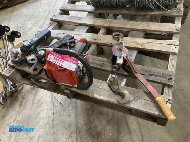 Lot 2-22775 - (2) Quick Step hitches for 2” receivers (one has a 2” ball and the other is an open pin), (1) Homeli...