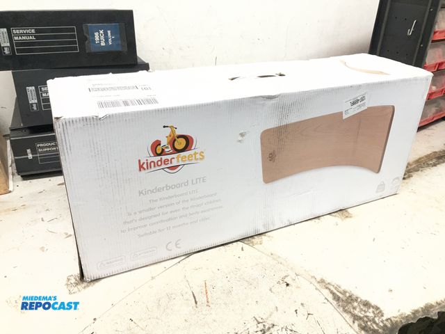 Lot 2-93454 - Lot of (1) kinder feet’s kinderboard.