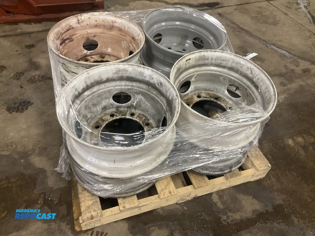 Lot 2-10612 - (4) 20” x 7” steel 8-bolt wheels and (4) 20” x 6” steel 10-bolt wheels, used