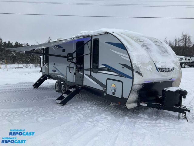 Lot 2-60209 - 2022 Cherokee Alpha Wolf Camper Travel Trailer