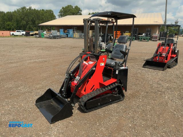 Lot 2-40233 - 2026 SDLANCH SSL580 Ride-On Mini Skid Steer Loader
