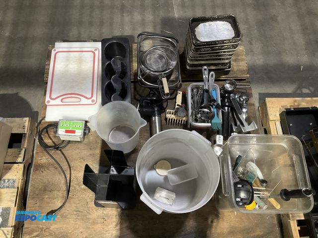 Lot 2-55056 - Large lot of assorted restaurant wares and utensils including approx. (24) 9” x 6” rectangular alumi...