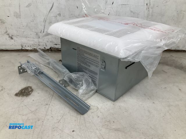 Lot 2-64303 - 110 CFM ceiling bathroom exhaust fan ventilation fan 120 volts model TD-BF-15-L