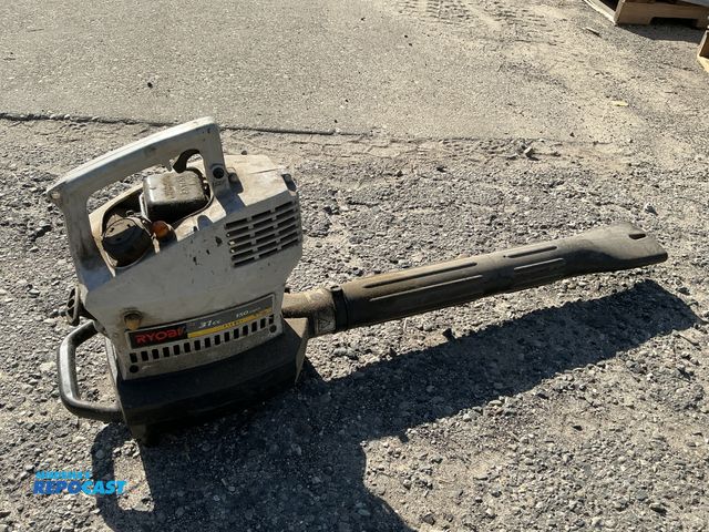 Lot 2-76757 - Ryobi 31cc and 310BVr leaf blower gas powered