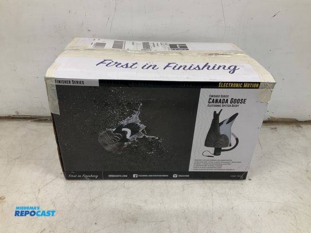 Lot 2-19656 - Finisher Series Canada goose electronic spitter decoy, item#78013